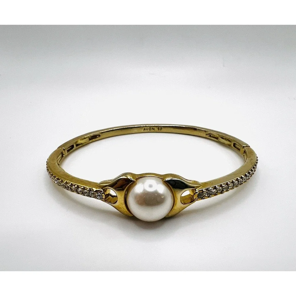 Avon Rhinestone And Faux Pearl Gold Tone‎ Bracelet